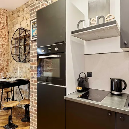 Charming - Pere Lachaise *