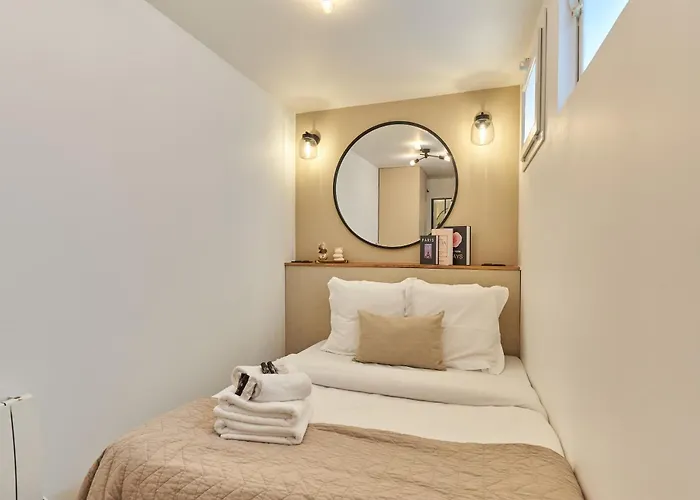 Charming - Pere Lachaise Apartmán *