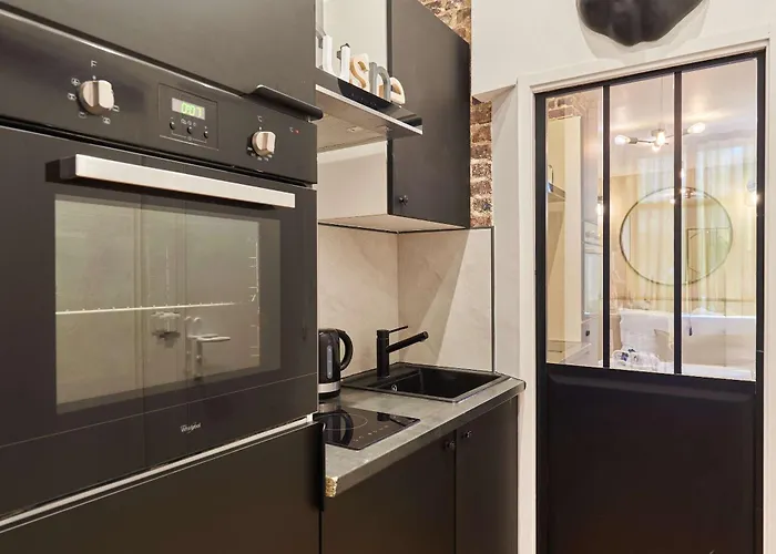 Charming - Pere Lachaise Apartmán